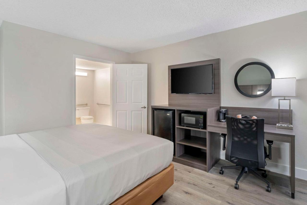 Quality Inn & Suites Orlando East - Ucf Area Alafaya Kültér fotó