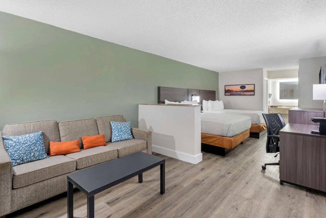Quality Inn & Suites Orlando East - Ucf Area Alafaya Kültér fotó