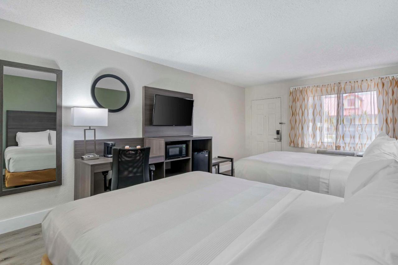 Quality Inn & Suites Orlando East - Ucf Area Alafaya Kültér fotó