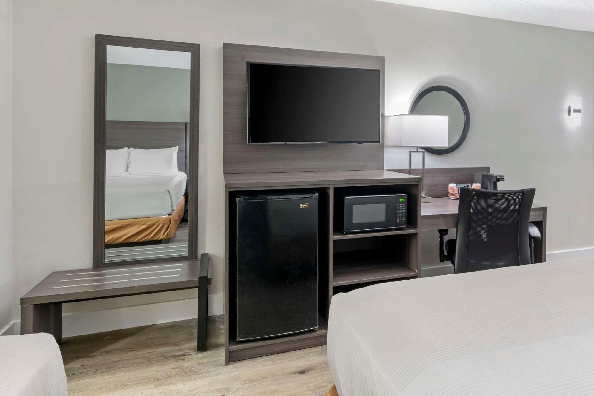 Quality Inn & Suites Orlando East - Ucf Area Alafaya Kültér fotó