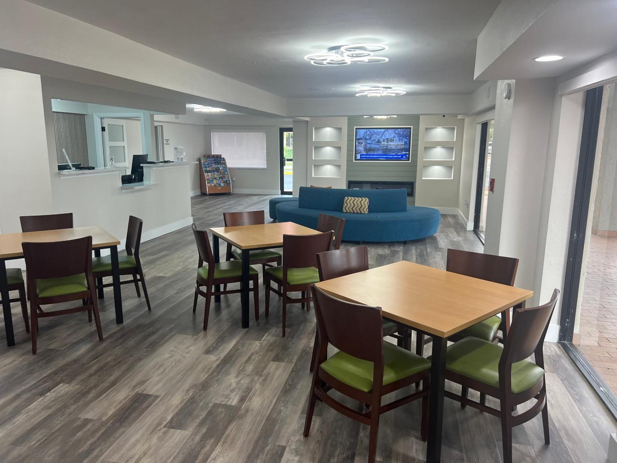 Quality Inn & Suites Orlando East - Ucf Area Alafaya Kültér fotó